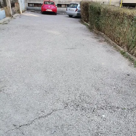 Stan Na Dan Pex Free Parking *