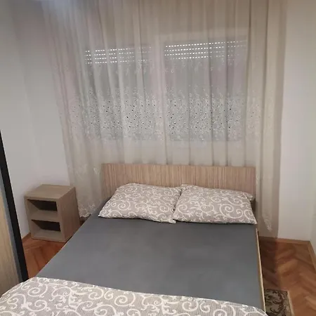 Stan Na Dan Pex Free Parking Vranje