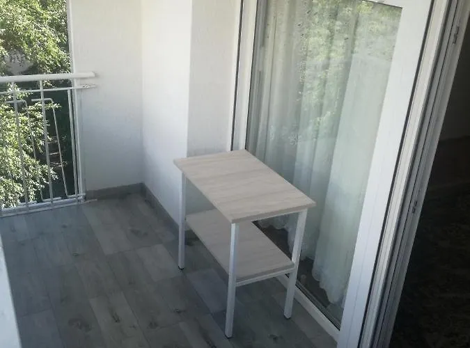 Stan Na Dan Pex Free Parking *