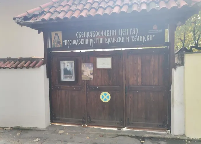 Stan Na Dan Pex Free Parking *