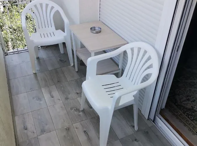 Stan Na Dan Pex Free Parking *