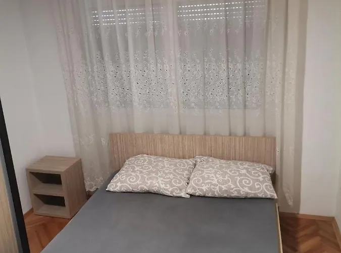 Stan Na Dan Pex Free Parking Vranje